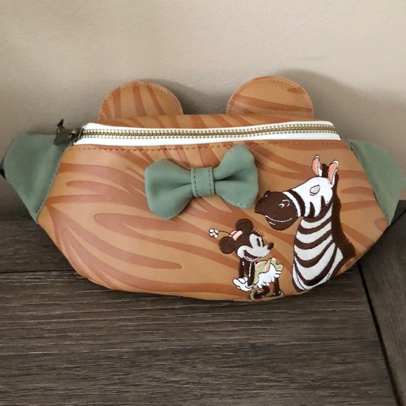 minnie safari loungefly